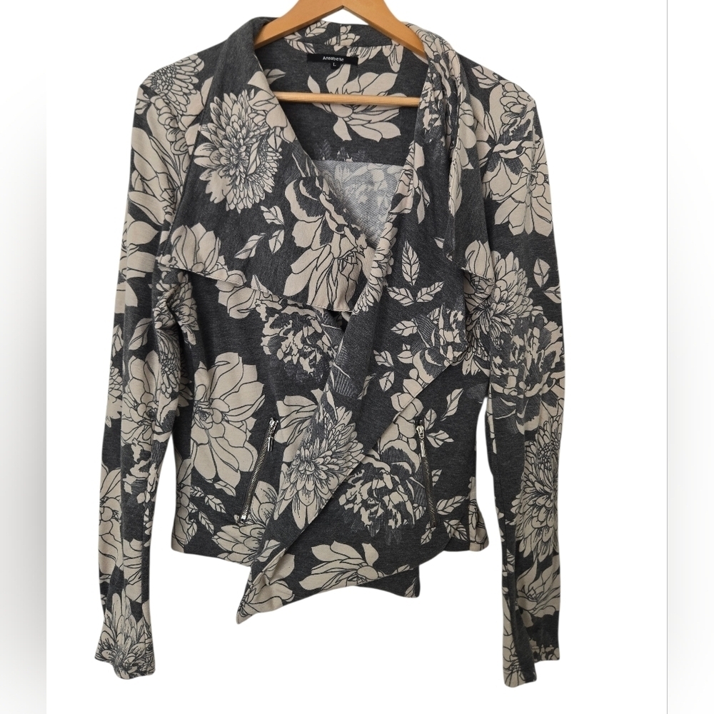 Annabelle Charcoal and Ivory Floral Knit Cardigan Size Large